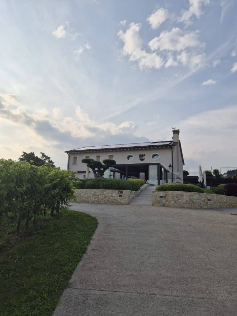 Progress Country and Wine House